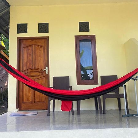 Pondok Rinjani Bungalow เตเตบาตู ภายนอก รูปภาพ