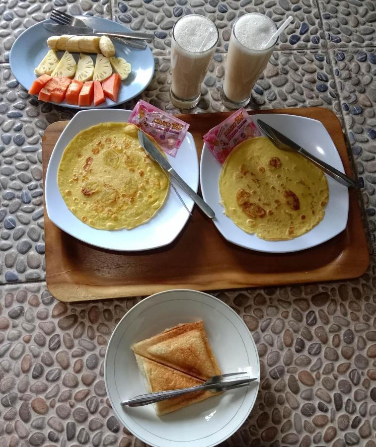 Pondok Rinjani Bungalow เตเตบาตู ภายนอก รูปภาพ