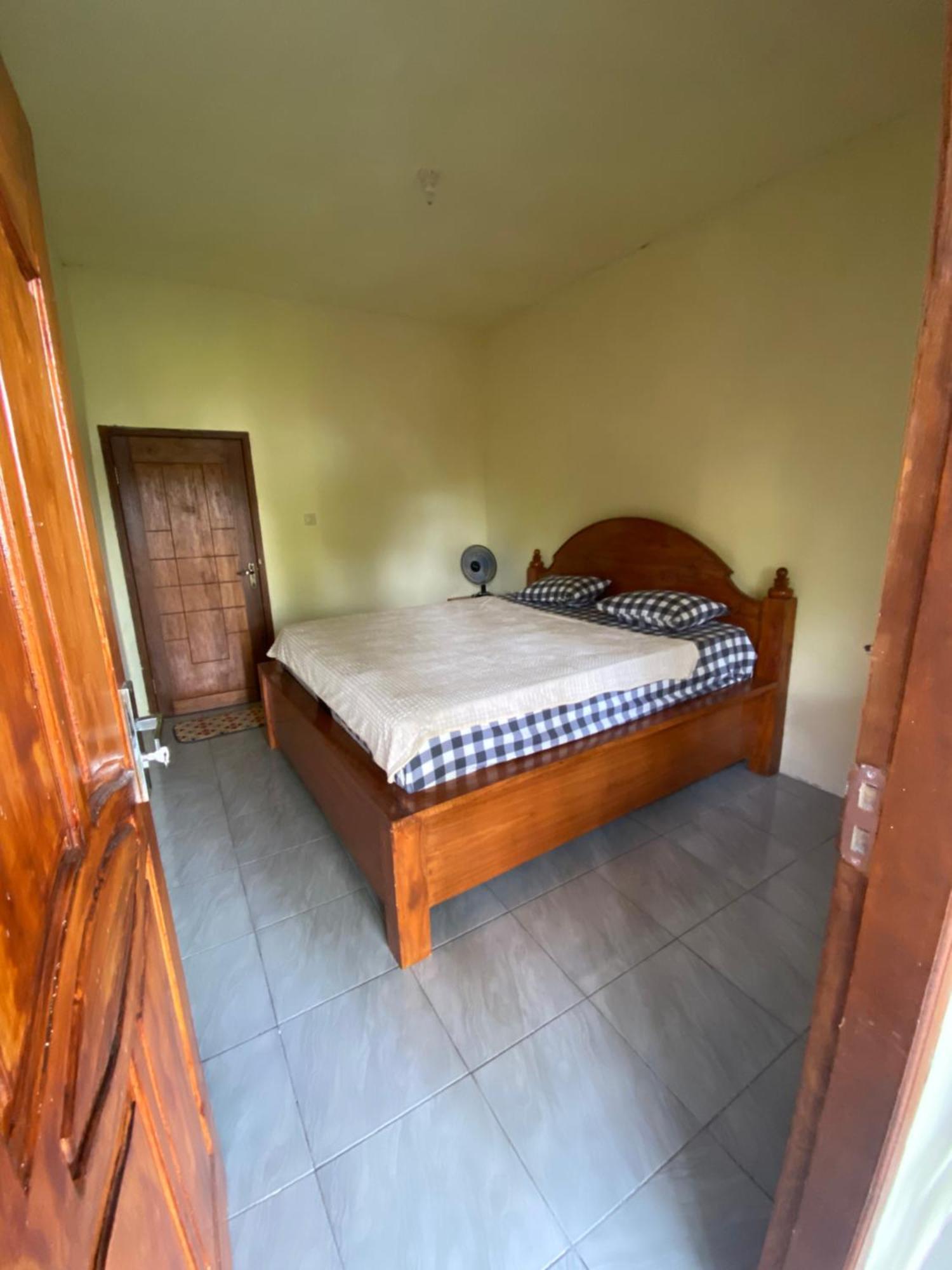 Pondok Rinjani Bungalow เตเตบาตู ภายนอก รูปภาพ