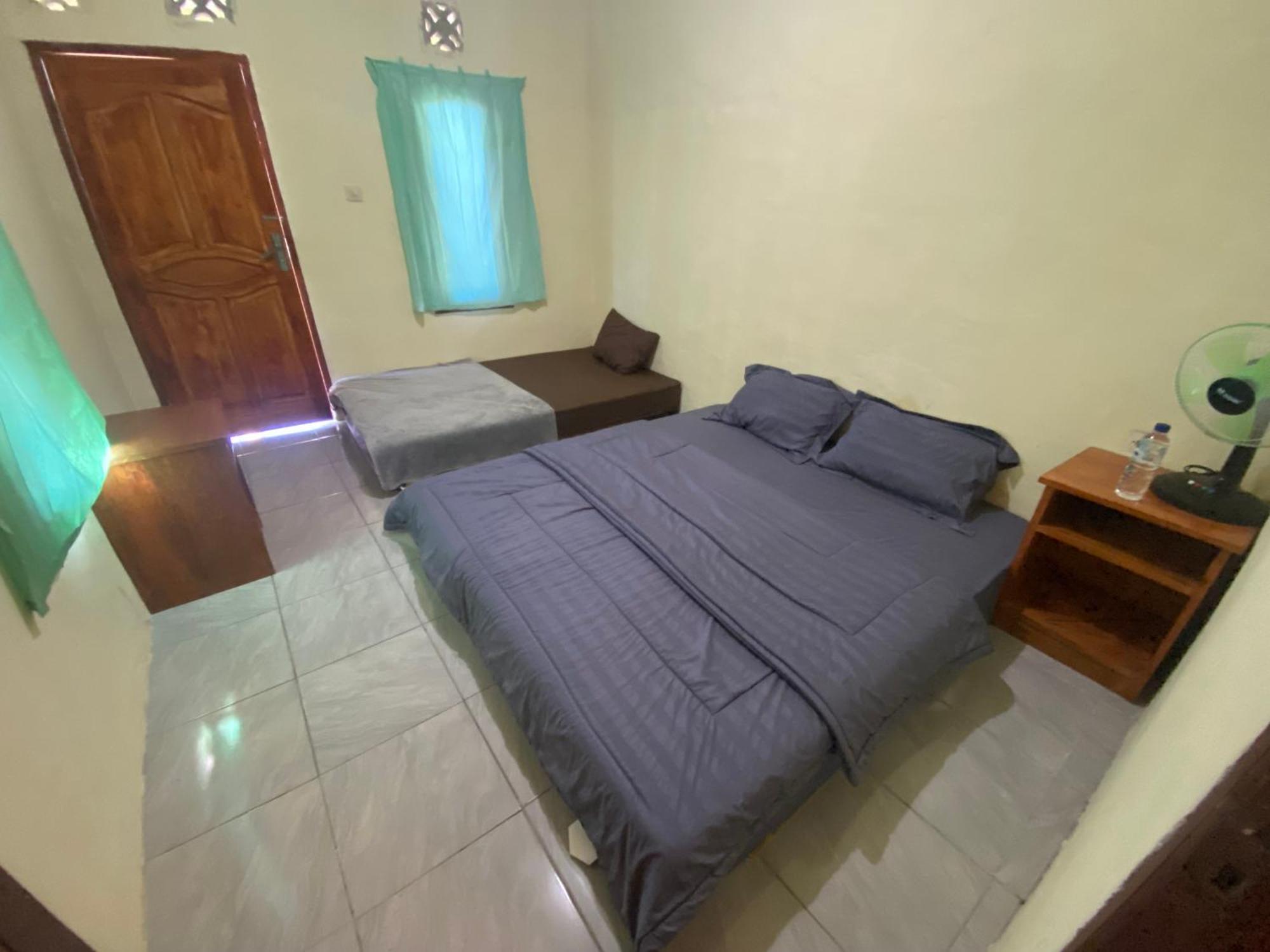 Pondok Rinjani Bungalow เตเตบาตู ภายนอก รูปภาพ
