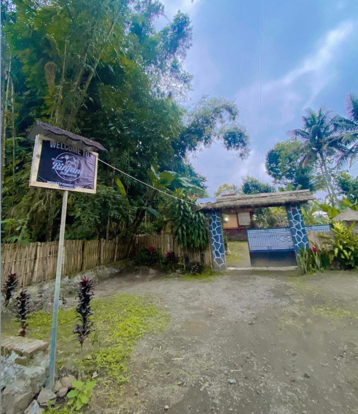 Pondok Rinjani Bungalow เตเตบาตู ภายนอก รูปภาพ
